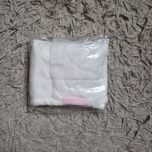 Kylie Skin Hair Drying Towel White Pink New NIB Kylie Jenner Beauty Home Shower